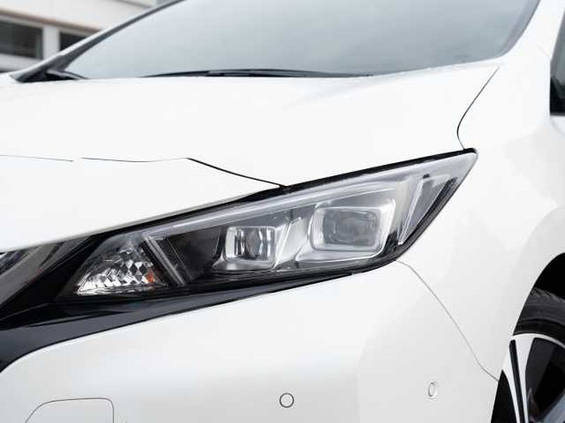 Nissan Leaf Tekna 40 kWh Keyless 360 Grad Kamera LED